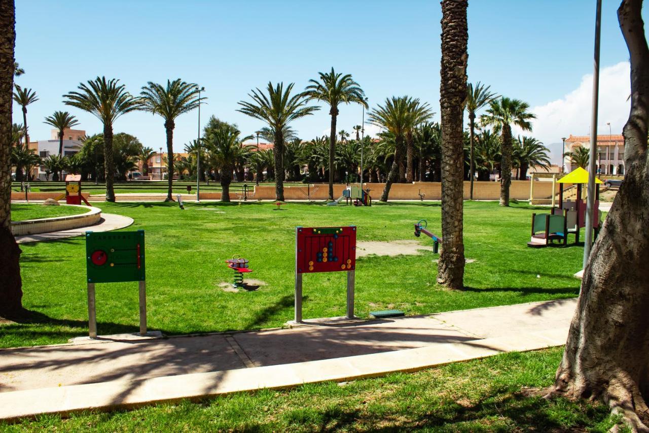 Elegant Apartament Beach Andalusia Balerma Eksteriør billede